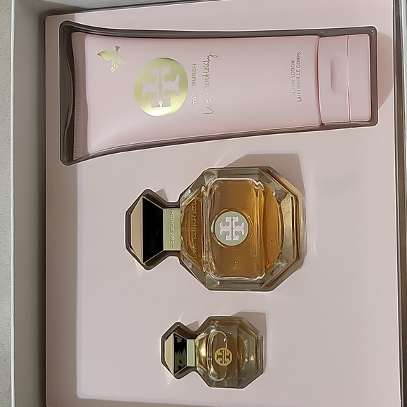 NWT Tory Burch 3-Piece Signature Love Relentlessly  Gift set - Picture 4 of 6